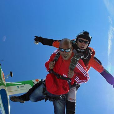 Saut en Parachute Tandem à Saint-Florentin