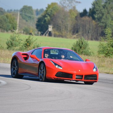 Pilotage Multivolant 3 Autos - Circuit de Chambley en région Lorraine Pilotage Multivolant 3 Autos - Circuit de Chambley en région Lorraine