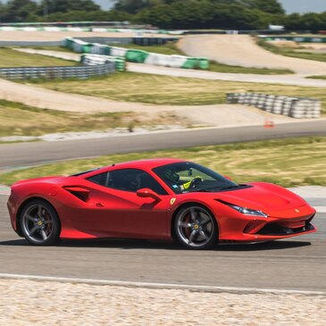 Stage de Pilotage Multi Sportives proche Circuit de Haute Saintonge - La Génétouze