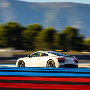 Réserver Stage de pilotage Audi R8 département Var Réserver Stage de pilotage Audi R8 département Var