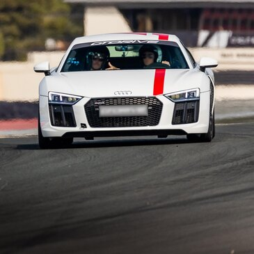 Baptême en Audi R8 V10 sur le Circuit du Castellet en région PACA et Corse Baptême en Audi R8 V10 sur le Circuit du Castellet en région PACA et Corse