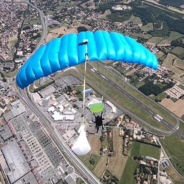 Saut en Parachute Tandem à Albi en région Midi-Pyrénées