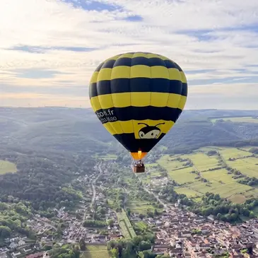Vol en Montgolfière à Meursault - Survol de la Bourgogne Vol en Montgolfière à Meursault - Survol de la Bourgogne