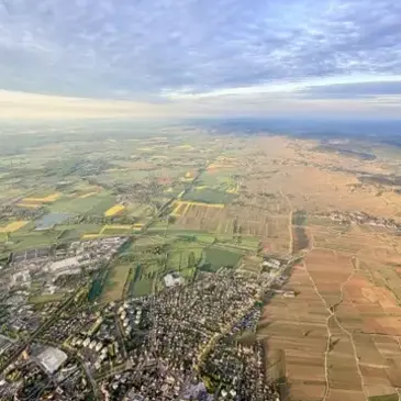 Vol en Montgolfière à Meursault - Survol de la Bourgogne en région Bourgogne Vol en Montgolfière à Meursault - Survol de la Bourgogne en région Bourgogne