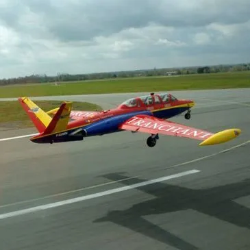 Vol avion de chasse, département Paris
