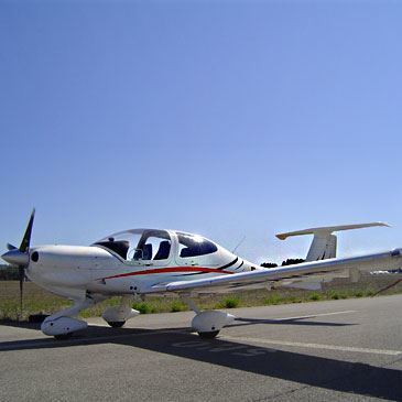 Vol d'Initiation au Pilotage d'Avion à Aix-en-Provence Vol d'Initiation au Pilotage d'Avion à Aix-en-Provence