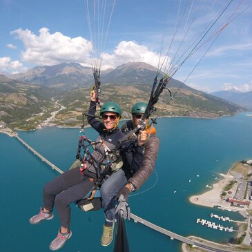 Réserver Baptême en parapente en PACA et Corse Réserver Baptême en parapente en PACA et Corse