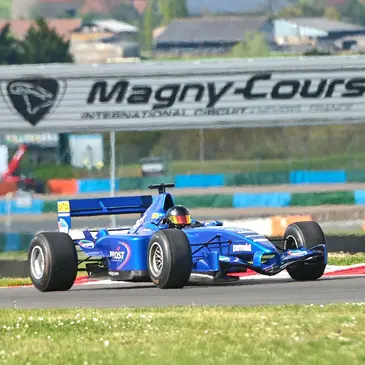Stage Formule Renault et F1 - Circuit de Magny-Cours GP Stage Formule Renault et F1 - Circuit de Magny-Cours GP