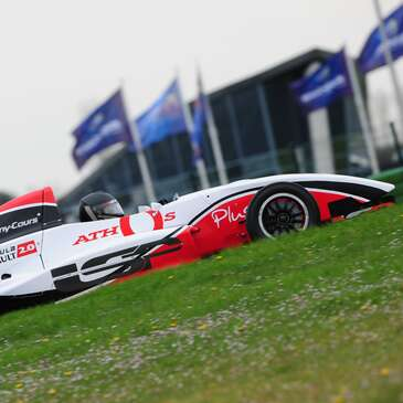 Stage en Formule Renault 2.0 - Circuit de Magny-Cours Stage en Formule Renault 2.0 - Circuit de Magny-Cours
