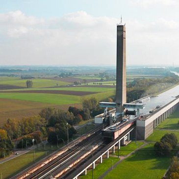 Baptême en Hélicoptère près de Bruxelles en région Belgique Baptême en Hélicoptère près de Bruxelles en région Belgique