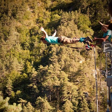 Saut à l'élastique en région Languedoc-Roussillon Saut à l'élastique en région Languedoc-Roussillon