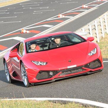 Pilotage Multivolant 3 Autos - Circuit de Pau-Arnos Pilotage Multivolant 3 Autos - Circuit de Pau-Arnos