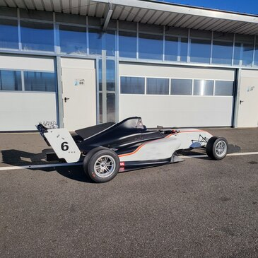 Stage de Pilotage Monoplace en région Aquitaine Stage de Pilotage Monoplace en région Aquitaine