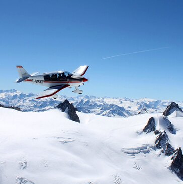Baptême de l'air en Avion à Annecy - Survol du Mont Blanc Baptême de l'air en Avion à Annecy - Survol du Mont Blanc