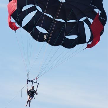 Flyboard et Parachute Ascensionnel à Nice en région PACA et Corse