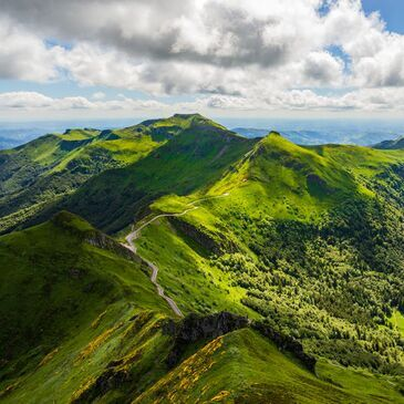 Baptême de l'air montgolfière en région Auvergne Baptême de l'air montgolfière en région Auvergne
