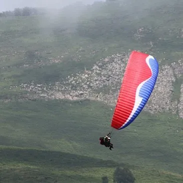 Baptême de l&#39;air en Parapente au Col du Tourmalet en région Midi-Pyrénées