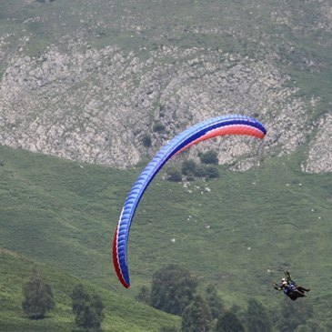 Grand Tourmalet, Hautes pyrénées (65) - Baptême en parapente Grand Tourmalet, Hautes pyrénées (65) - Baptême en parapente