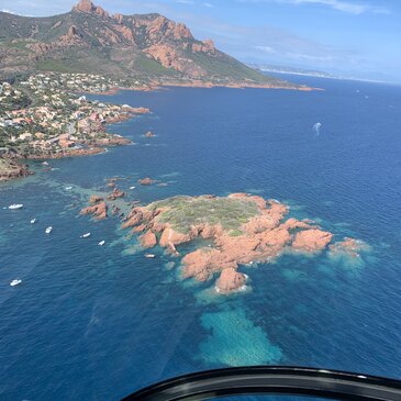 Initiation au Pilotage d&#39;un Hélicoptère à Cannes en région PACA et Corse