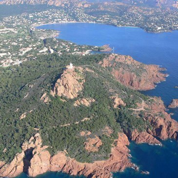 Stage initiation hélicoptère proche Aéroport de Cannes - Mandelieu, à 30 min de Fréjus Stage initiation hélicoptère proche Aéroport de Cannes - Mandelieu, à 30 min de Fréjus