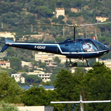 Baptême de l'air hélicoptère en région PACA et Corse Baptême de l'air hélicoptère en région PACA et Corse