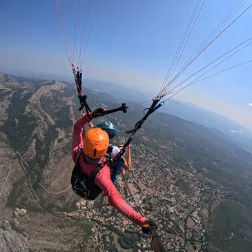 Réserver Baptême en parapente en PACA et Corse Réserver Baptême en parapente en PACA et Corse