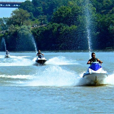 Jet ski Scooter des mers en région Aquitaine Jet ski Scooter des mers en région Aquitaine