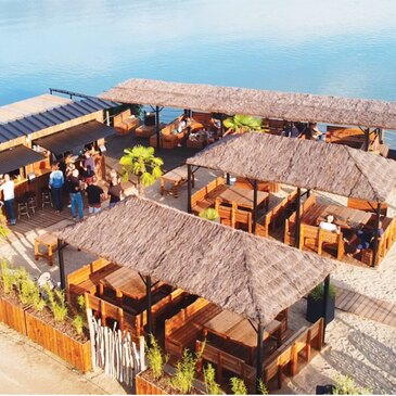 Flyboard proche Montalieu, à 30 min de Bourgoin-Jallieu Flyboard proche Montalieu, à 30 min de Bourgoin-Jallieu