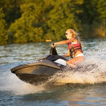 Randonnée en Jet Ski à Bourgoin-Jallieu en région Rhône-Alpes