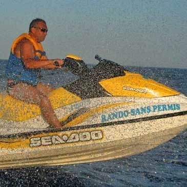Jet ski Scooter des mers en région Languedoc-Roussillon Jet ski Scooter des mers en région Languedoc-Roussillon