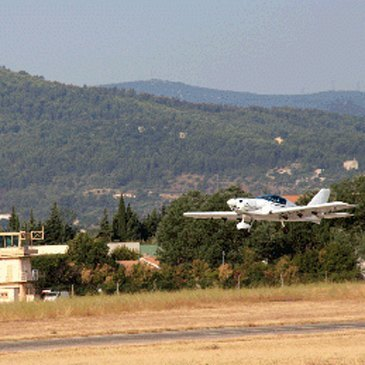 Pilotage d'ULM Multiaxe à Hyères Pilotage d'ULM Multiaxe à Hyères