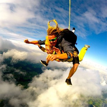 Saut en parachute en région Belgique Saut en parachute en région Belgique
