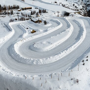 Pilotage de Buggy sur Glace - Circuit de l'Alpe d'Huez en région Rhône-Alpes Pilotage de Buggy sur Glace - Circuit de l'Alpe d'Huez en région Rhône-Alpes