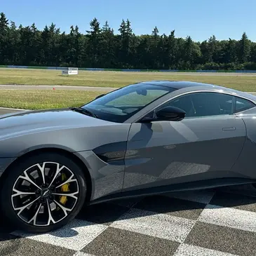Baptême en Voiture de Sport en région Centre Baptême en Voiture de Sport en région Centre