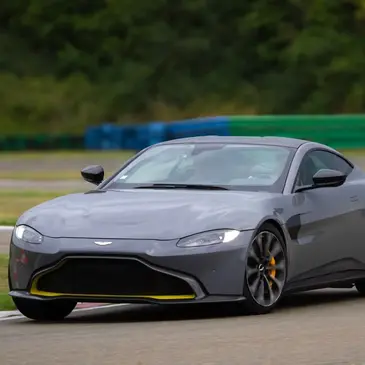 Circuit de l'Ouest Parisien - Dreux, Eure et loir (28) - Baptême en Voiture de Sport Circuit de l'Ouest Parisien - Dreux, Eure et loir (28) - Baptême en Voiture de Sport