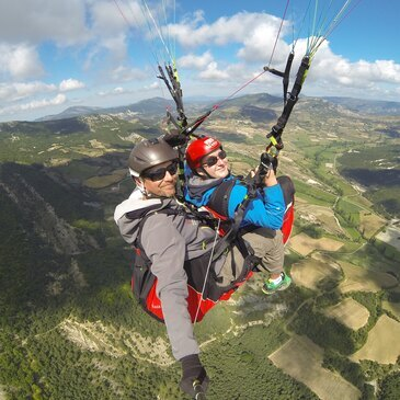 Baptême en Parapente près de Sisteron Baptême en Parapente près de Sisteron