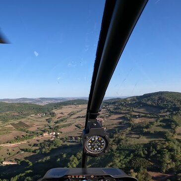 Aérodrome de Mâcon - Charnay, Saône et loire (71) - Baptême de l'air hélicoptère Aérodrome de Mâcon - Charnay, Saône et loire (71) - Baptême de l'air hélicoptère