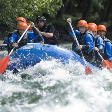 Rafting en Espagne Llavorsí-Rialp (Descente sportive) Rafting en Espagne Llavorsí-Rialp (Descente sportive)