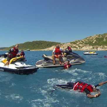 Randonnée en Jet Ski à Fréjus sur la Côte d'Azur Randonnée en Jet Ski à Fréjus sur la Côte d'Azur
