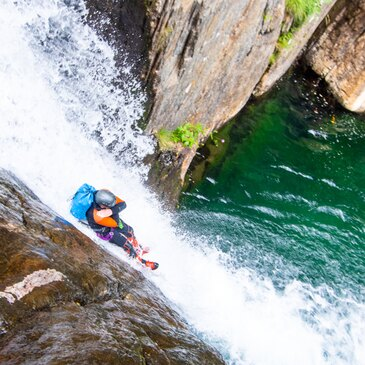 Canyoning - Canyon de l'Artigue (Descente peu sportive) en région Midi-Pyrénées Canyoning - Canyon de l'Artigue (Descente peu sportive) en région Midi-Pyrénées