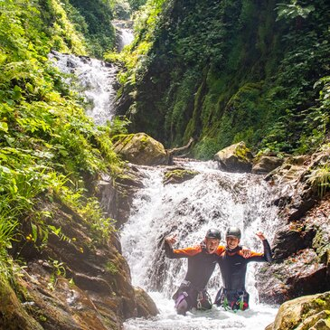 Canyoning - Canyon de Subra (Descente sportive) en région Midi-Pyrénées Canyoning - Canyon de Subra (Descente sportive) en région Midi-Pyrénées