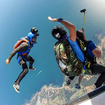 Saut en Parachute Tandem aux Sables d&#39;Olonne en région Pays-de-la-Loire