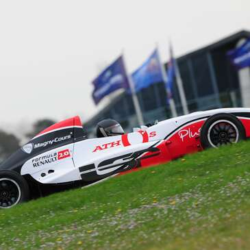 Weekend pilotage Formule Renault 2.0 Circuit de Magny-Cours Weekend pilotage Formule Renault 2.0 Circuit de Magny-Cours