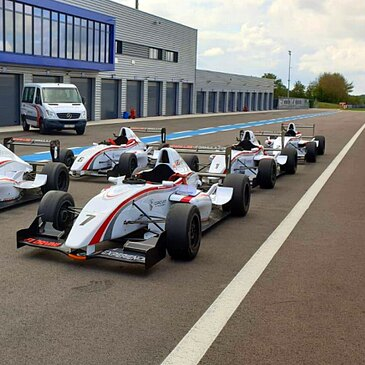 Stage en Formule Renault - Magny-Cours Club Stage en Formule Renault - Magny-Cours Club
