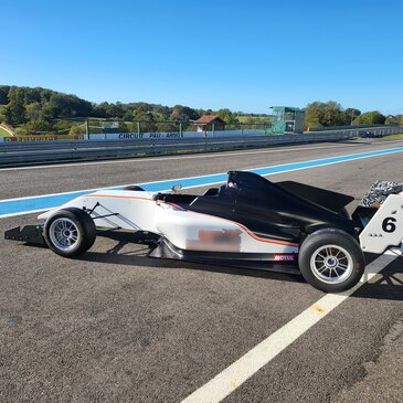 Charente maritime (17) Poitou-Charentes - Stage de Pilotage Charente maritime (17) Poitou-Charentes - Stage de Pilotage