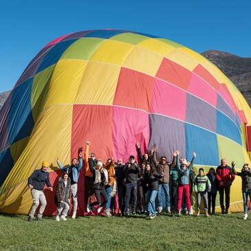 Baptême de l'air montgolfière, département Haute savoie Baptême de l'air montgolfière, département Haute savoie