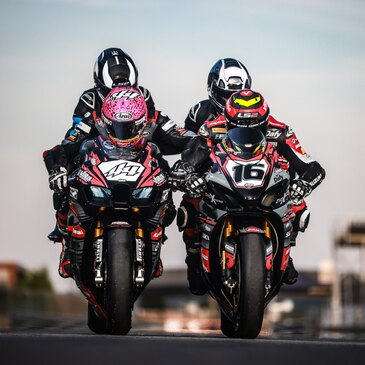 Baptême Moto sur Circuit en région Aquitaine Baptême Moto sur Circuit en région Aquitaine