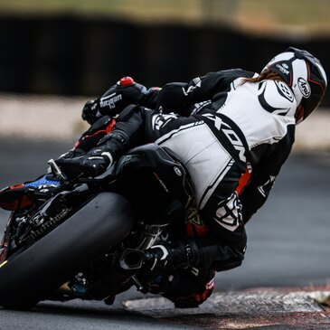 Baptême Sensations Moto à Nogaro en région Midi-Pyrénées Baptême Sensations Moto à Nogaro en région Midi-Pyrénées