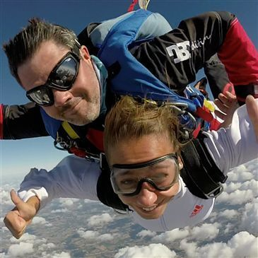 Saut en parachute en région Aquitaine Saut en parachute en région Aquitaine