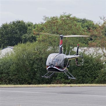 Aérodrome de Cholet-Le Pontreau, Maine et loire (49) - Baptême de l'air hélicoptère Aérodrome de Cholet-Le Pontreau, Maine et loire (49) - Baptême de l'air hélicoptère